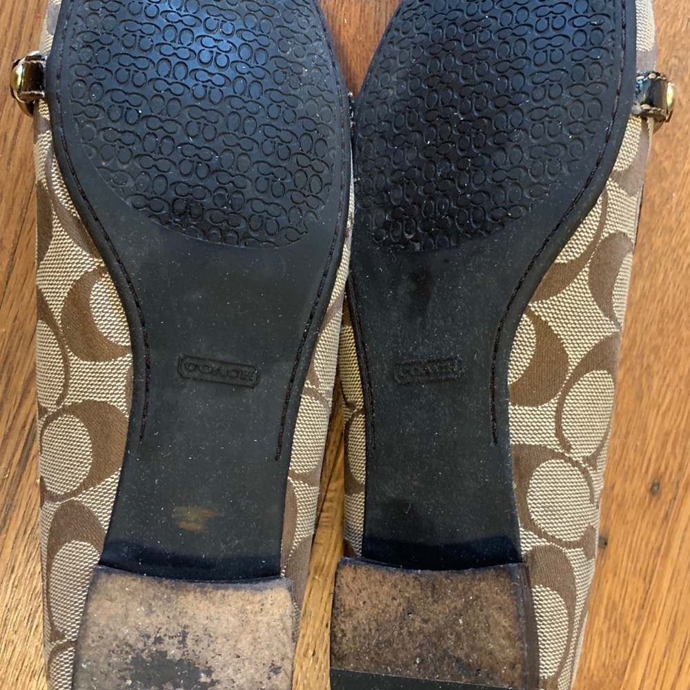 Authentic Coach Flats 🥿 - Picture 5 of 8
